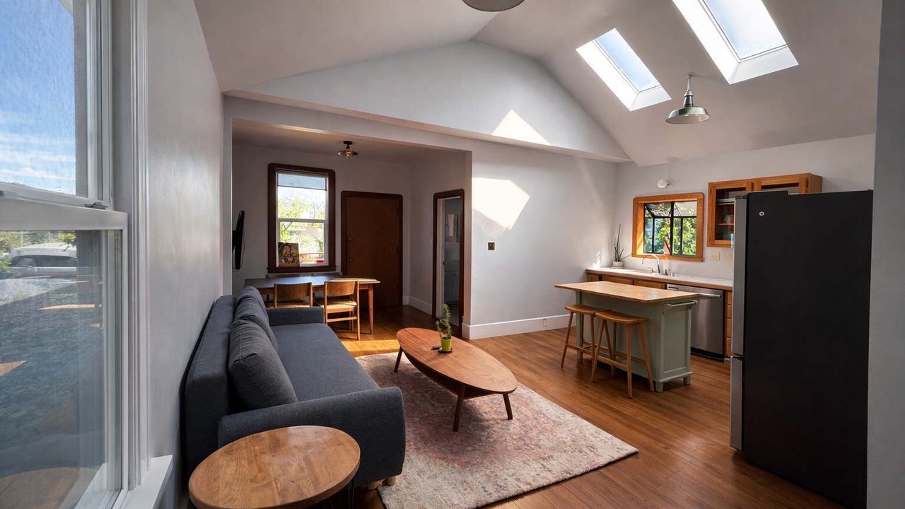 Photo of Bedroom in Golden Gate