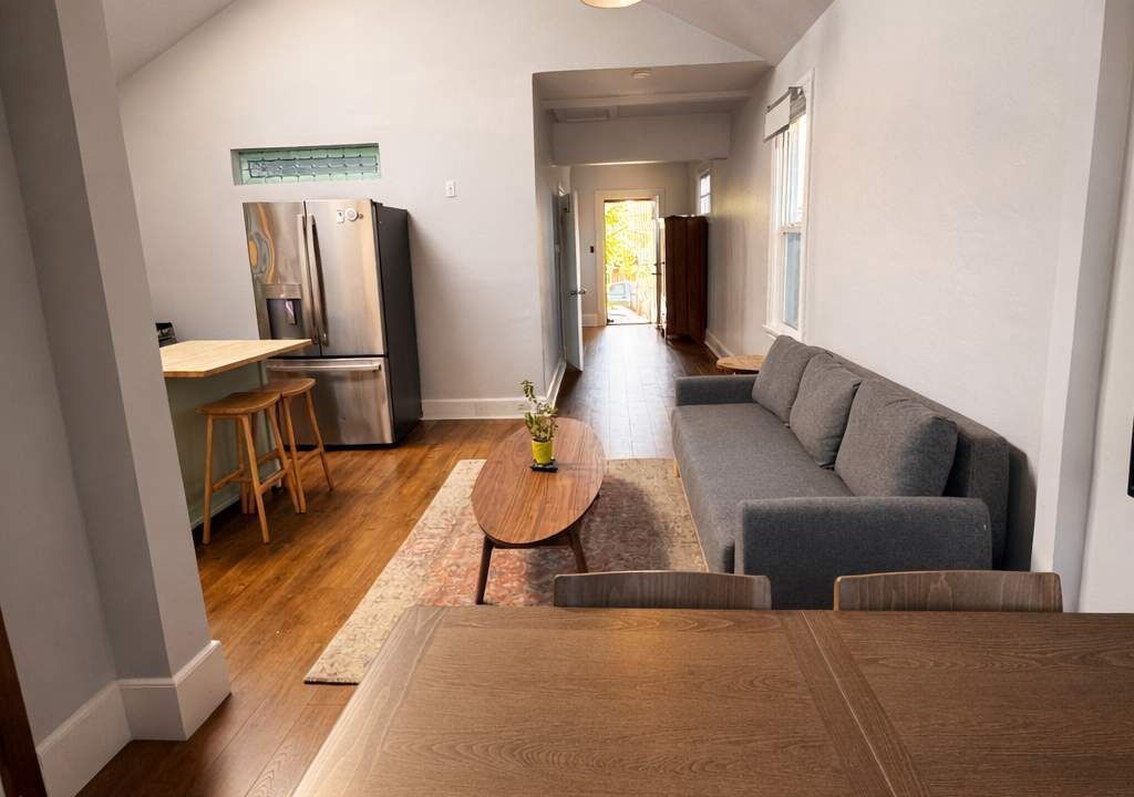 Photo of Livingroom in Golden Gate