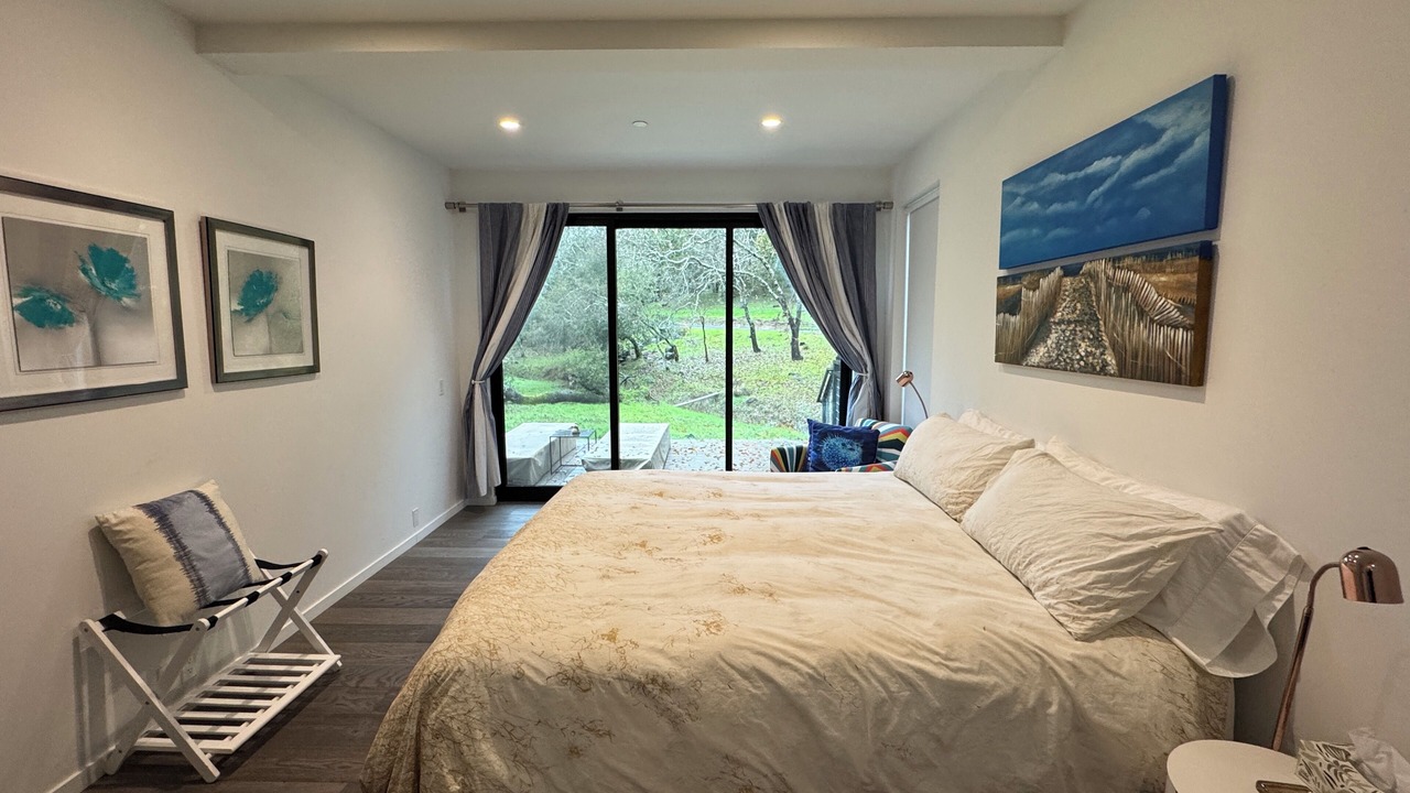 Photo of Bedroom in Kenwood