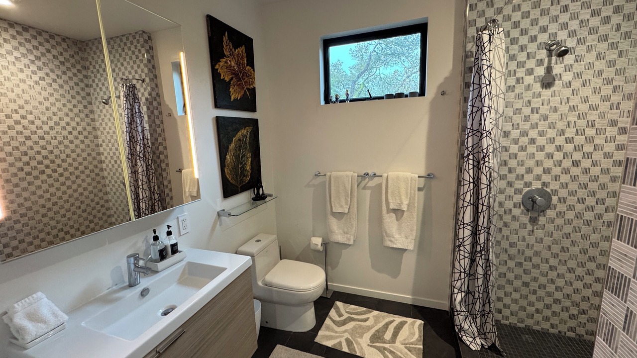 Photo of Bathroom in Kenwood
