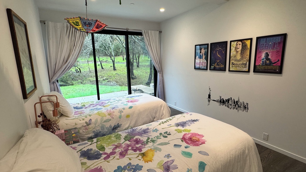 Photo of Bedroom in Kenwood