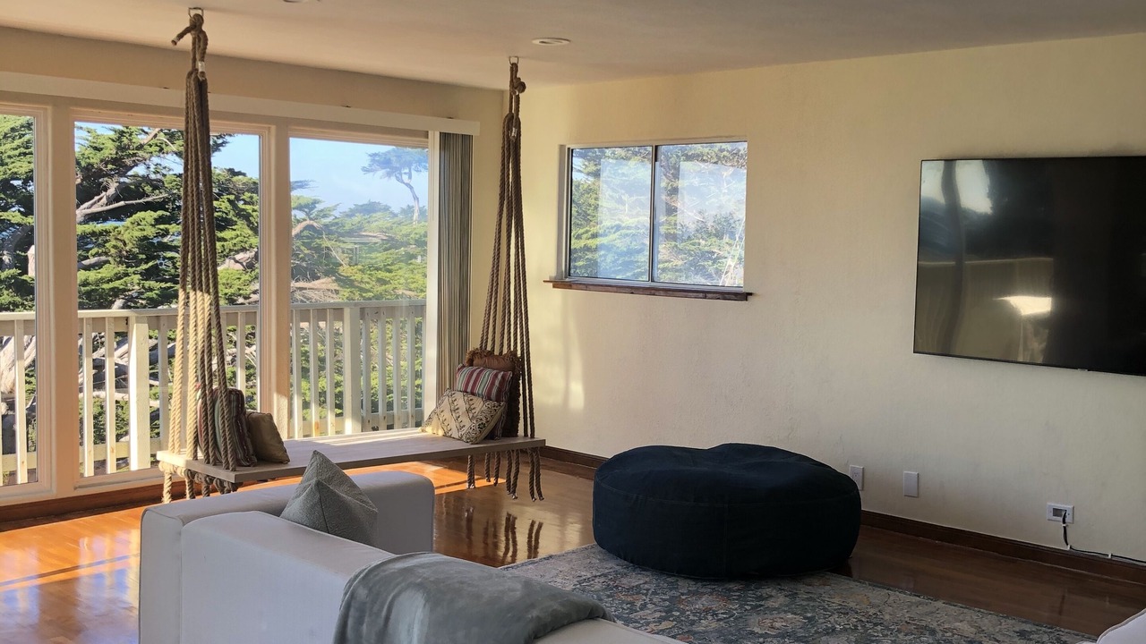 Photo of Bedroom in Moss Beach