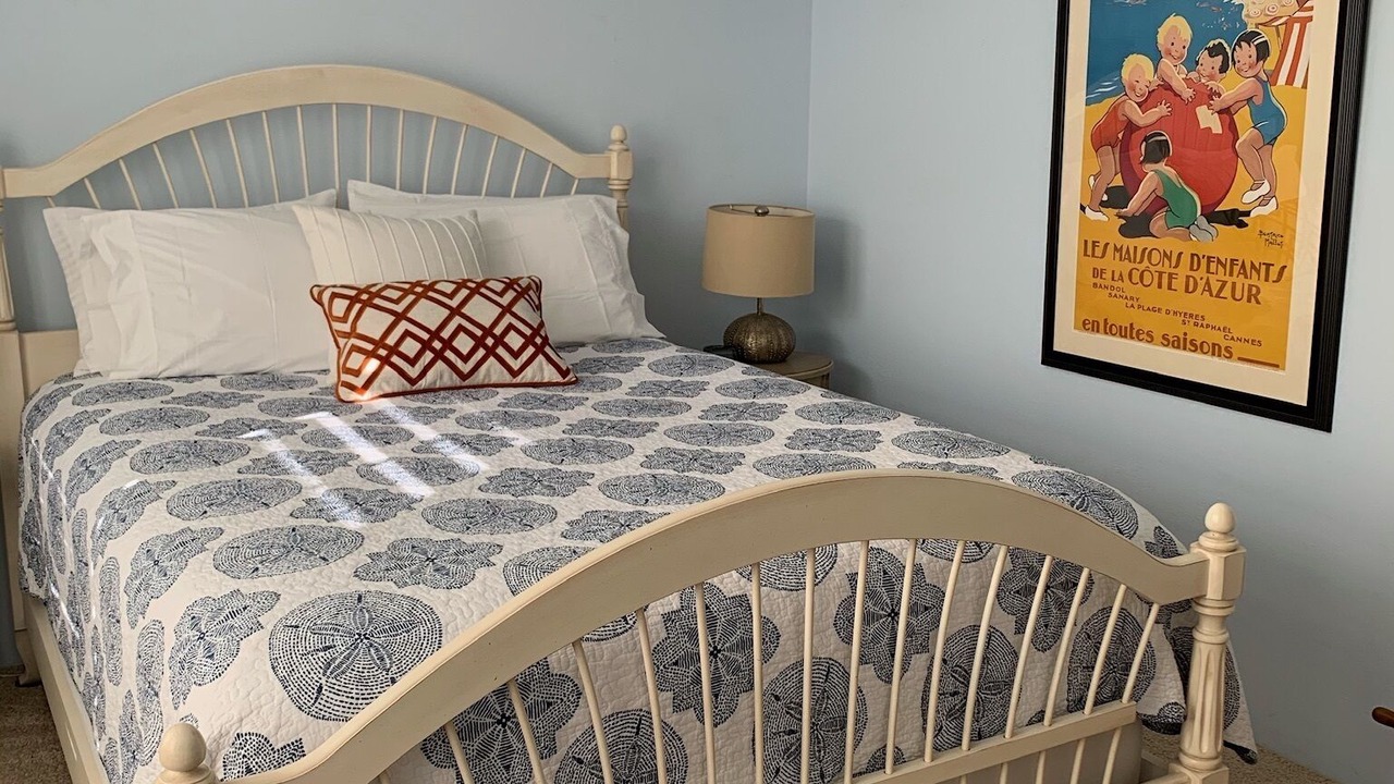 Photo of Bedroom in Golden Rectangle