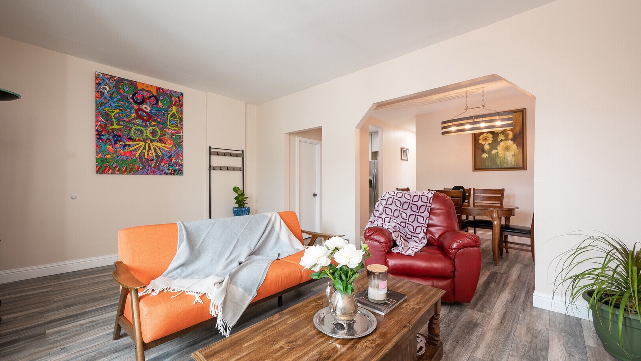 Photo of Livingroom in Outer Sunset