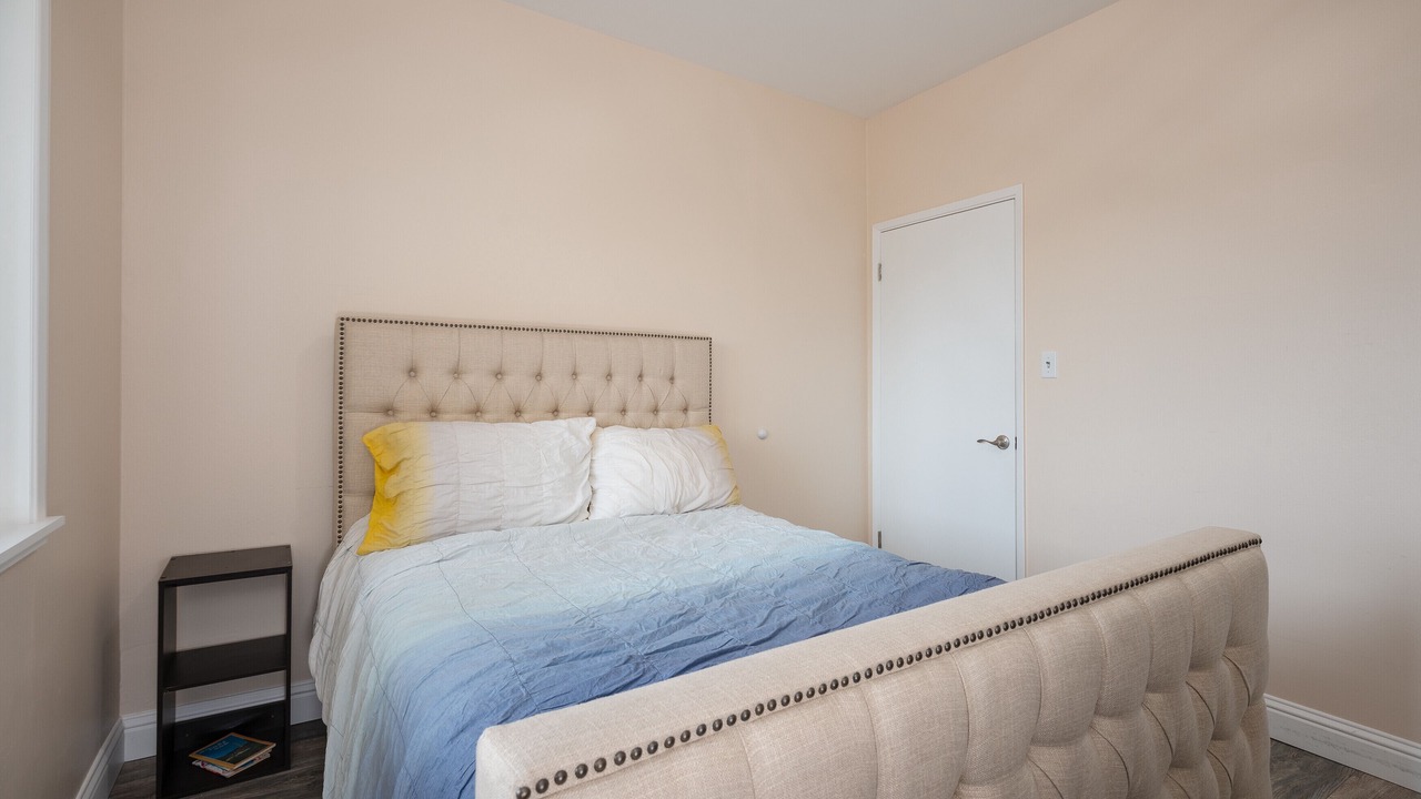 Photo of Bedroom in Outer Sunset