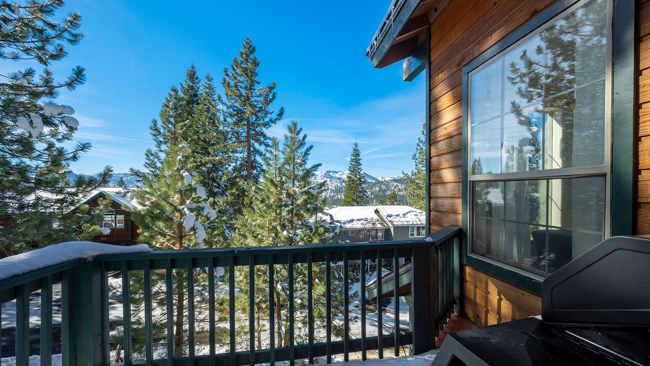 Photo of Patio Balcony in Pioneer Trail