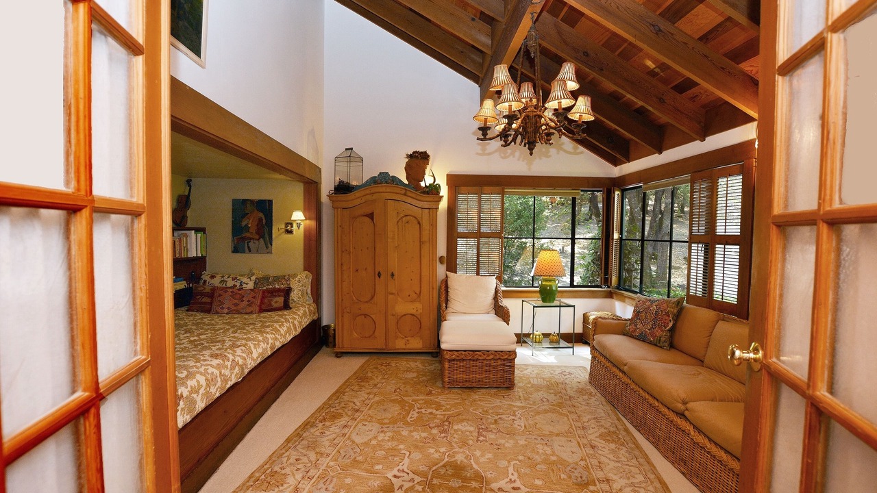 Photo of Bedroom in St. Helena