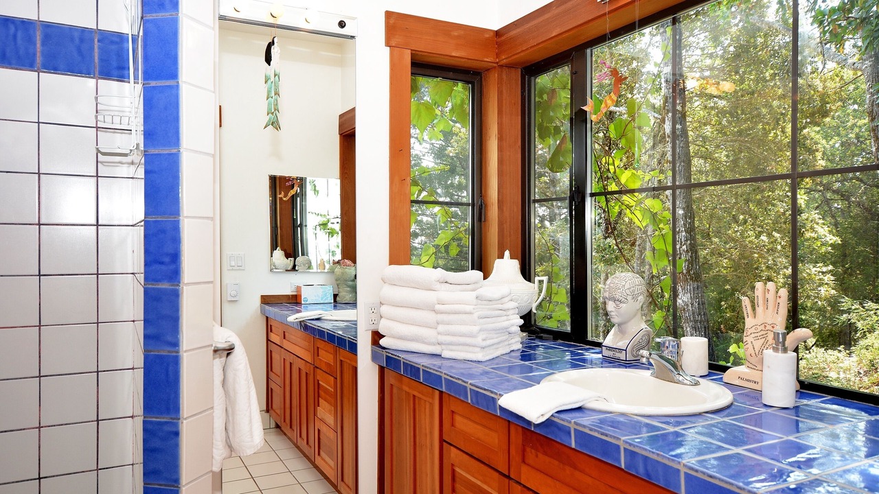 Photo of Bathroom in St. Helena