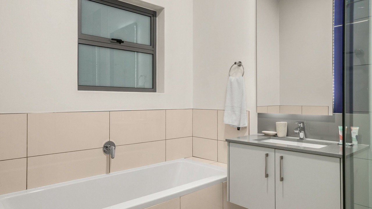 Photo of Bathroom in Greater Johannesburg Metropolitan Area