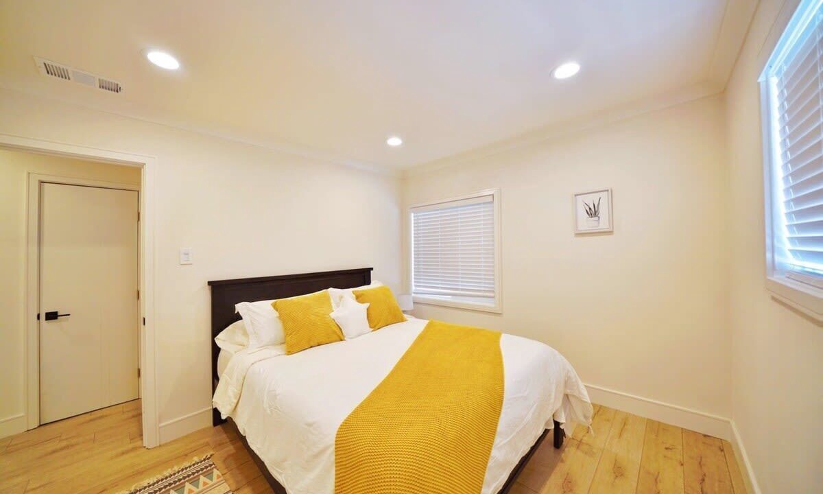 Photo of Bedroom in Redwood City