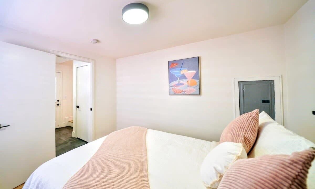 Photo of Bedroom in Redwood City