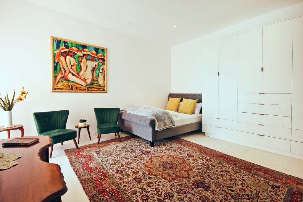 Photo of Bedroom in Mountainside
