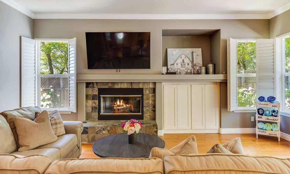 Photo of Livingroom in Scenic Brush Creek