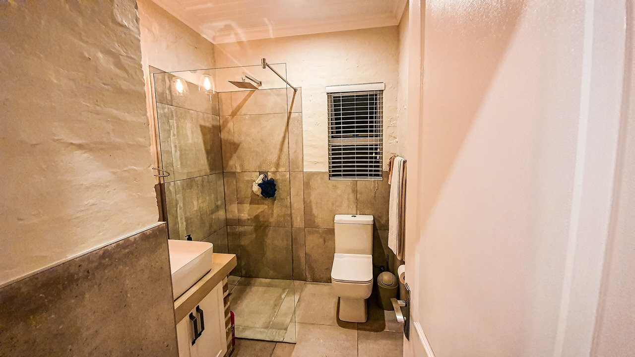 Photo of Bathroom in Parys