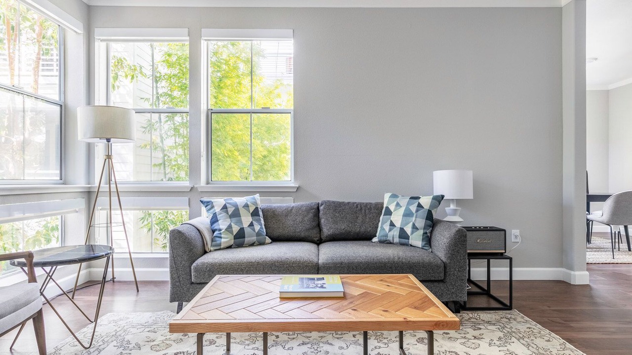 Photo of Livingroom in Central San Mateo