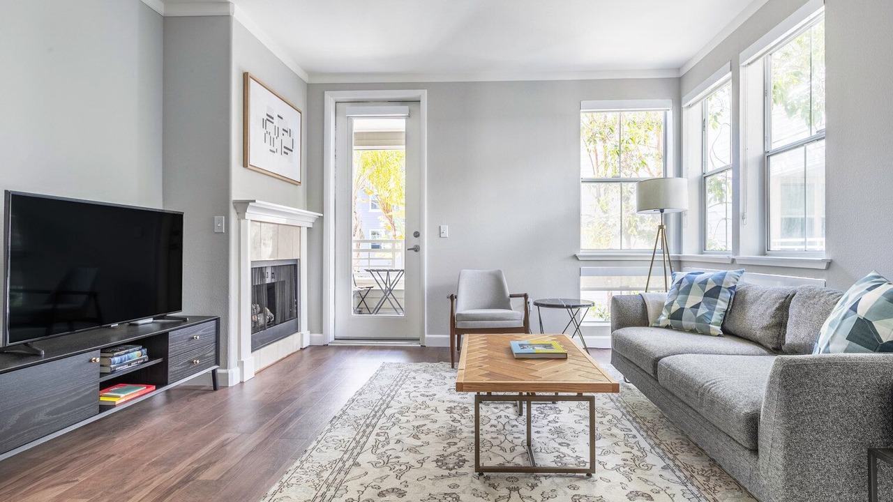 Photo of Livingroom in Central San Mateo