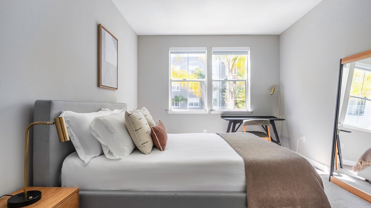 Photo of Bedroom in Central San Mateo
