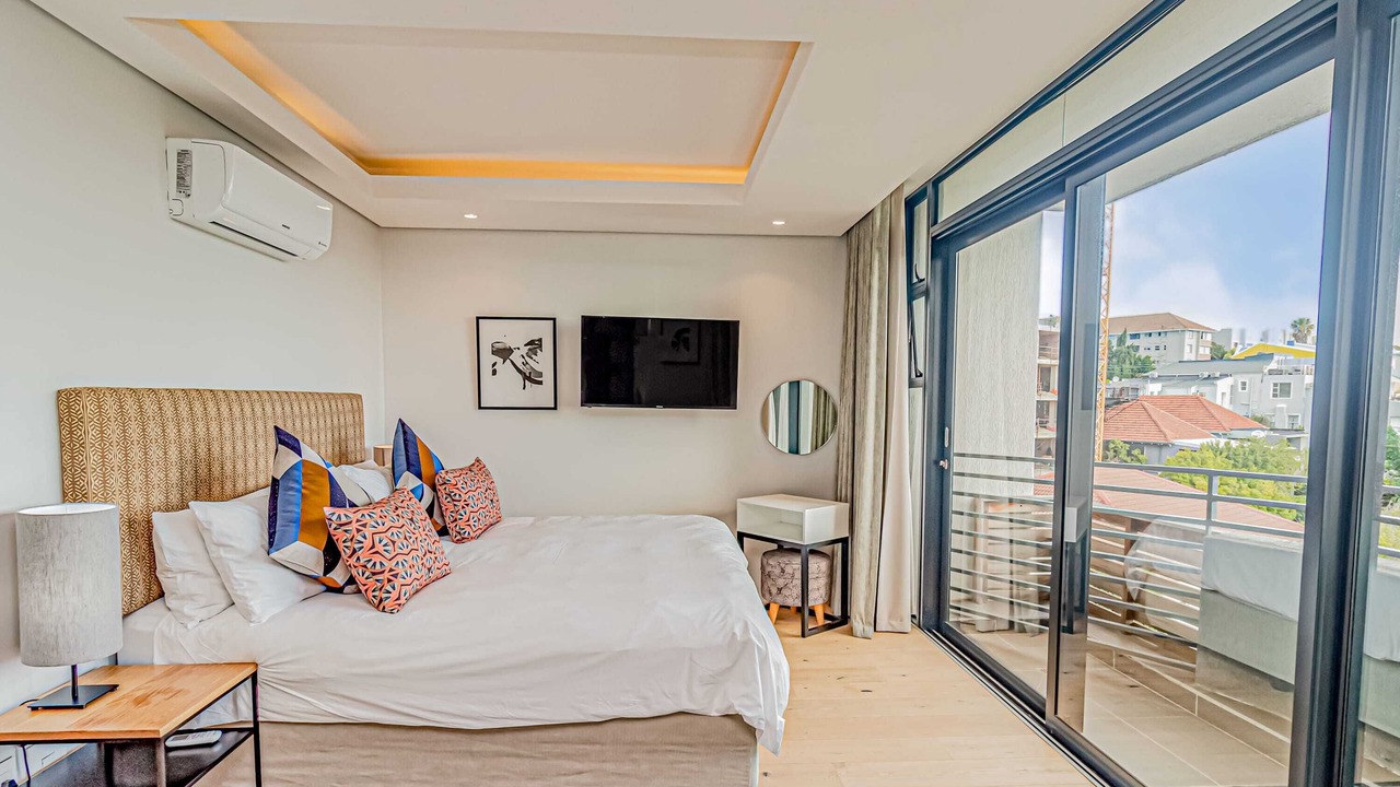 Photo of Bedroom in Three Anchor Bay