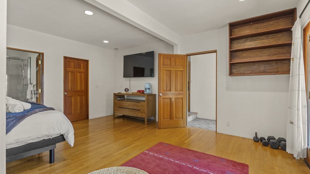 Photo of Bedroom in Merriewood