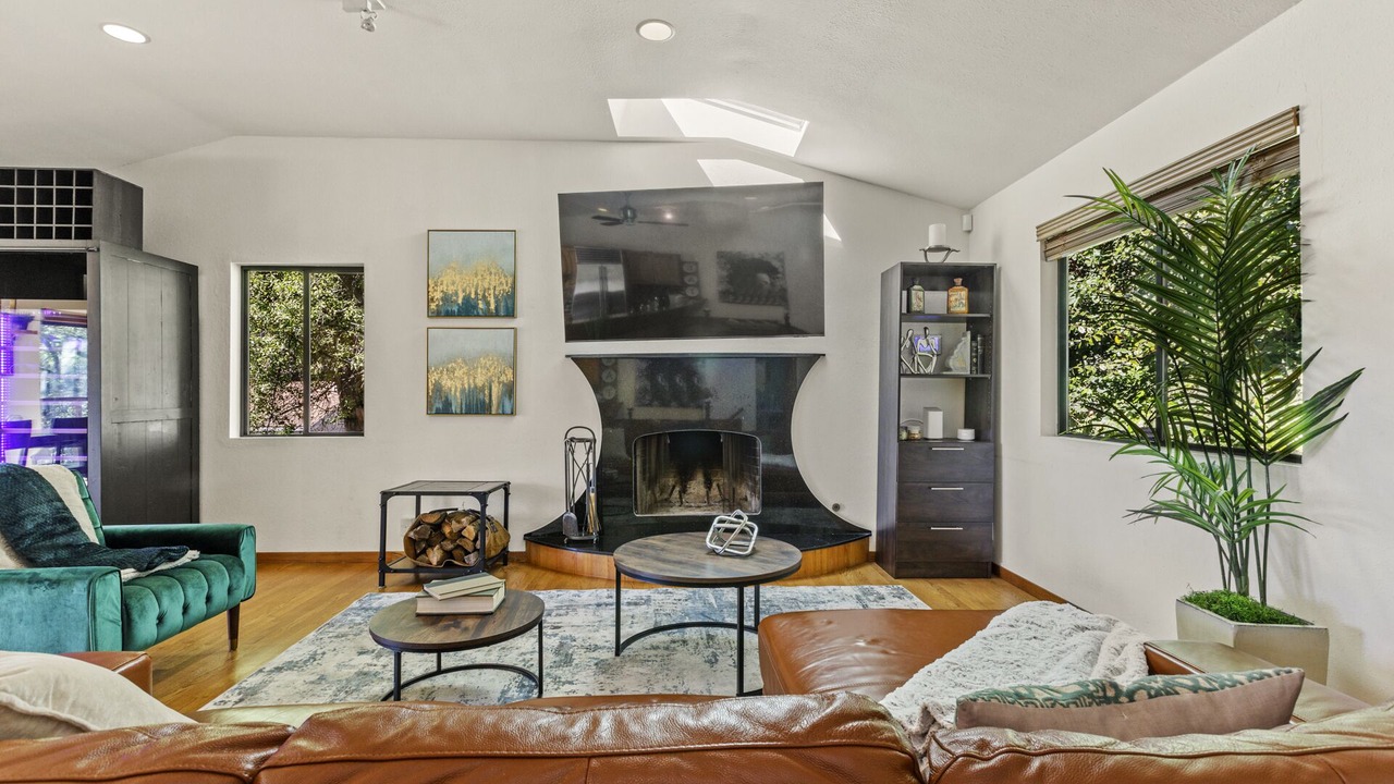 Photo of Livingroom in Merriewood