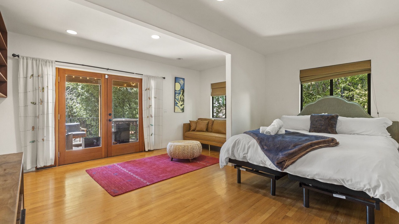 Photo of Bedroom in Merriewood