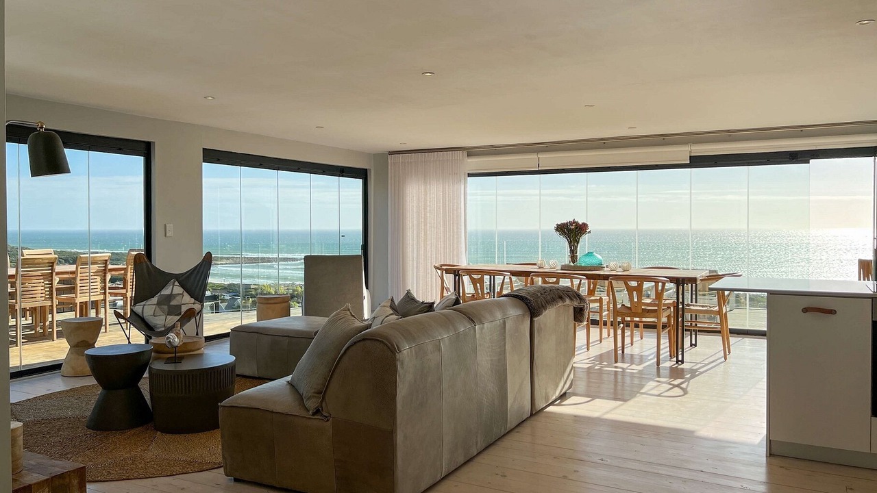 Photo of Livingroom in Scarborough