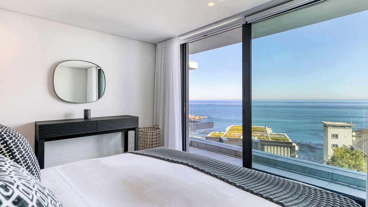 Photo of Bedroom in Bantry Bay