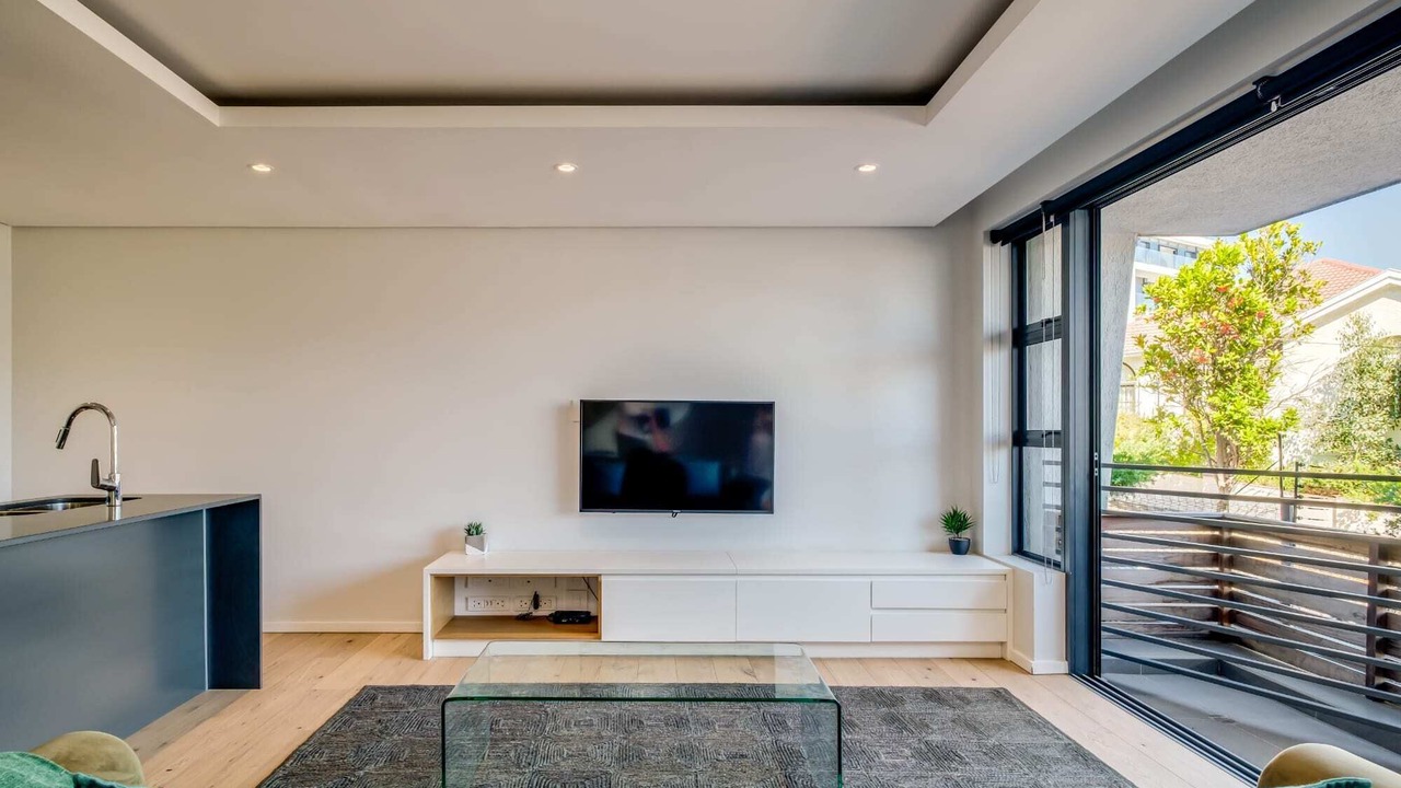 Photo of Livingroom in Three Anchor Bay