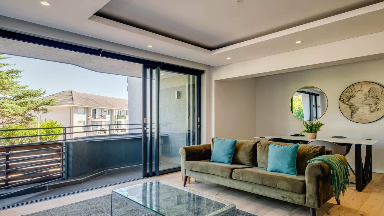 Photo of Livingroom in Three Anchor Bay