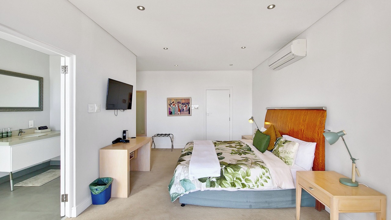 Photo of Bedroom in Camps Bay