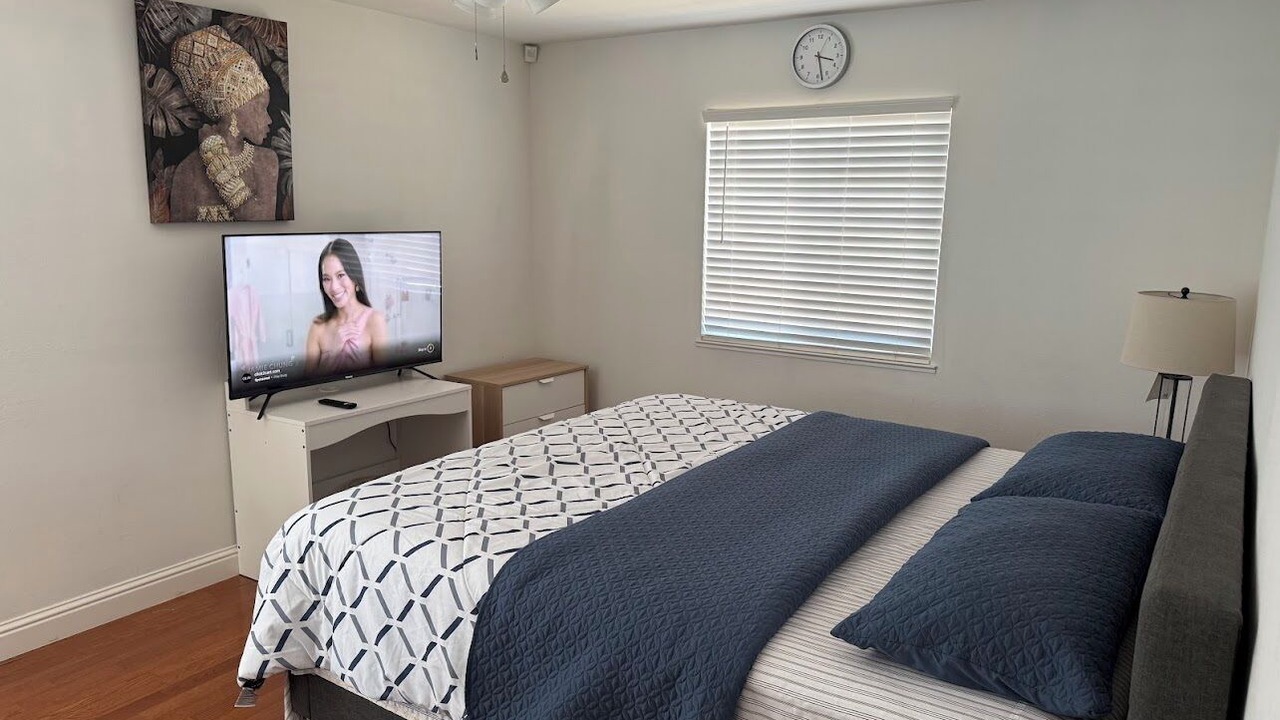 Photo of Bedroom in Acampo