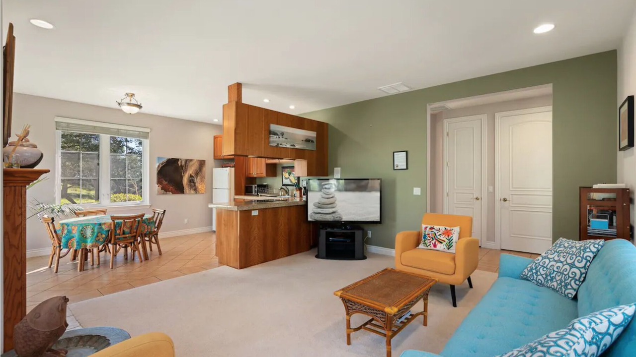 Photo of Livingroom in Napa