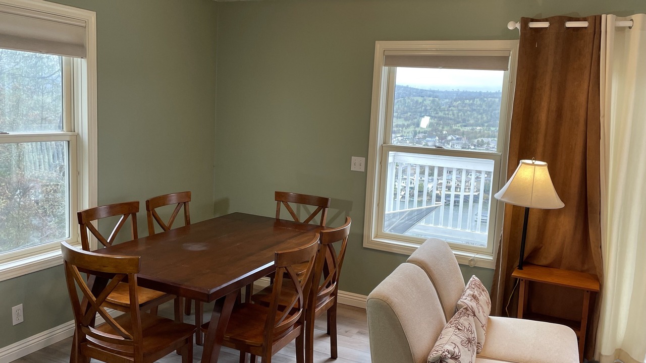 Photo of Livingroom in Copperopolis