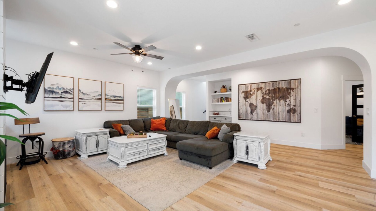 Photo of Livingroom in Roseville