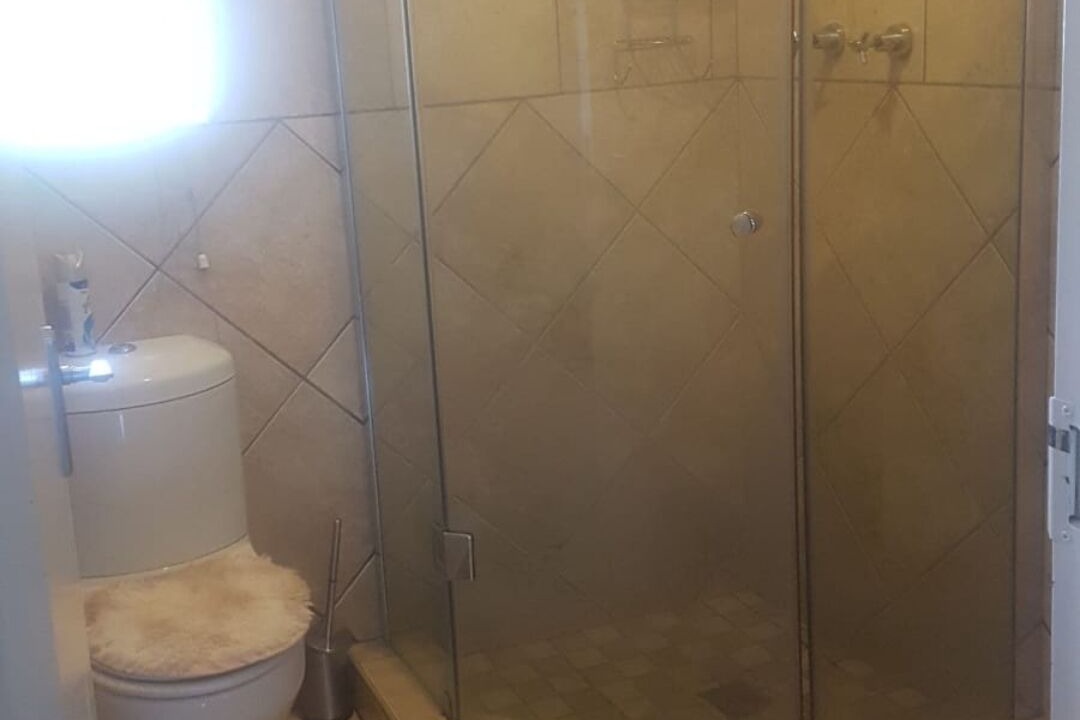 Photo of Bathroom in Greater Johannesburg Metropolitan Area