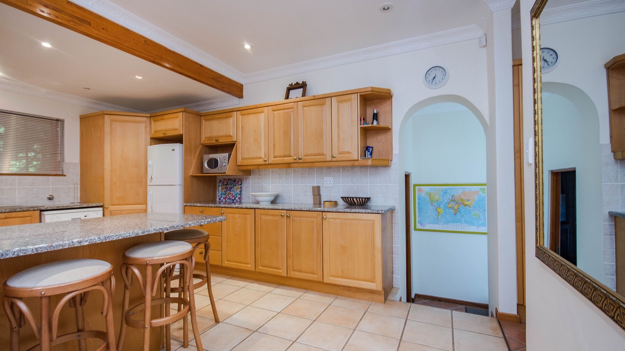 Photo of Kitchen in Somerset West