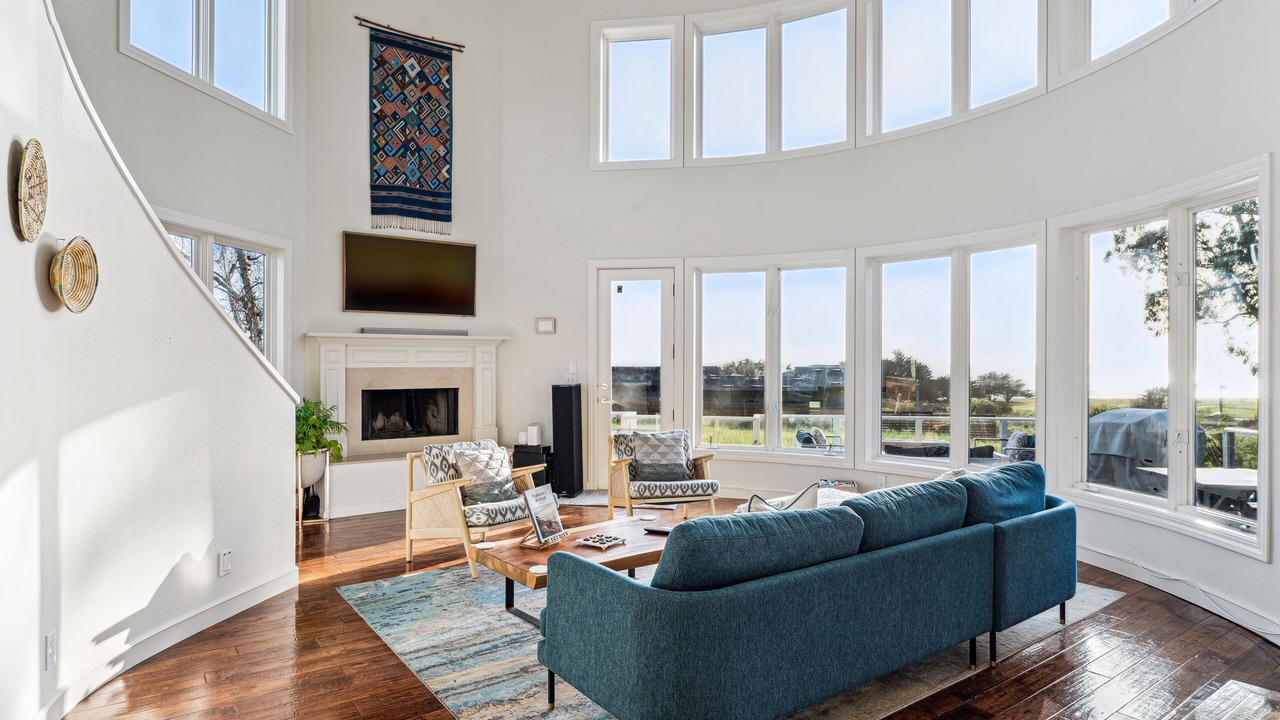 Photo of Livingroom in El Granada