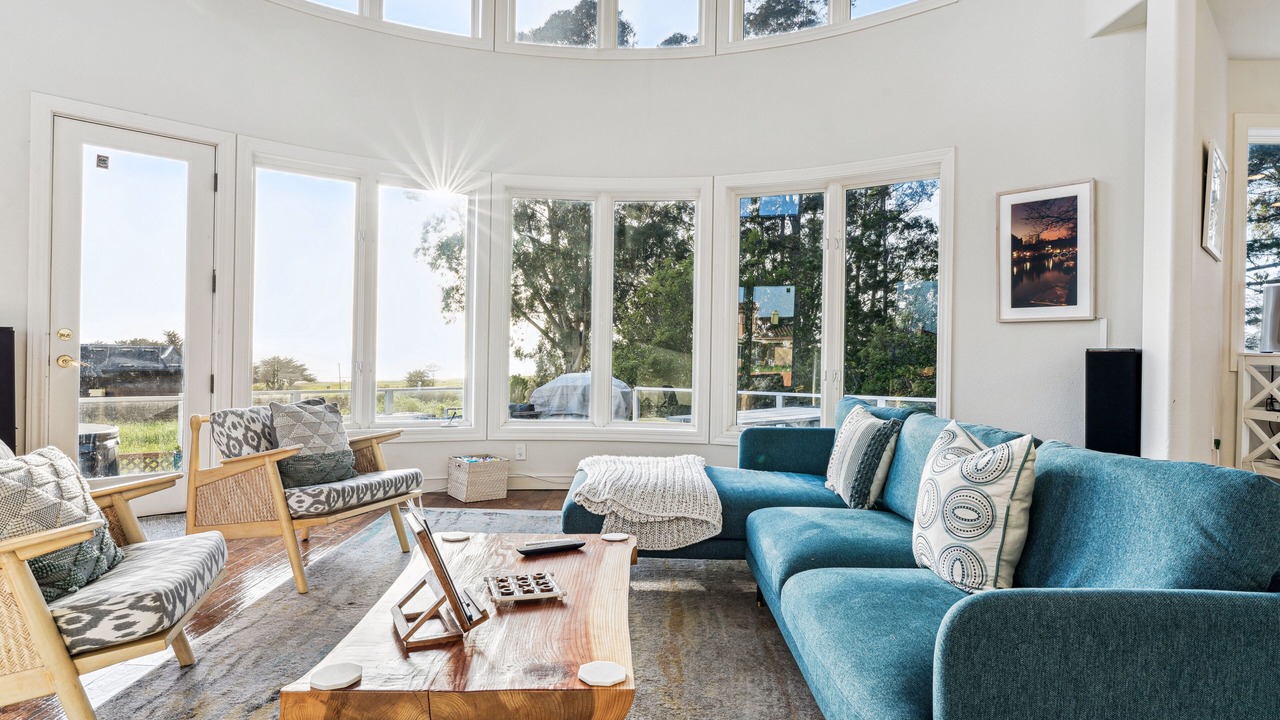 Photo of Livingroom in El Granada