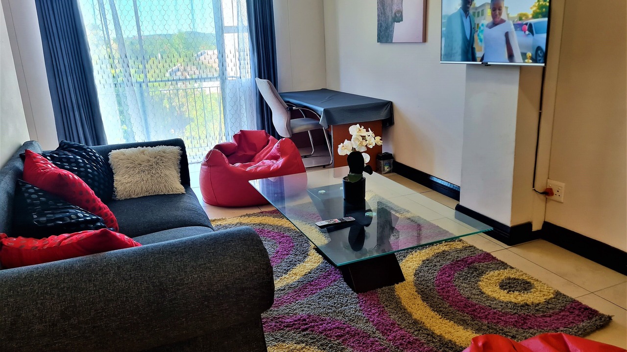Photo of Livingroom in Menlyn