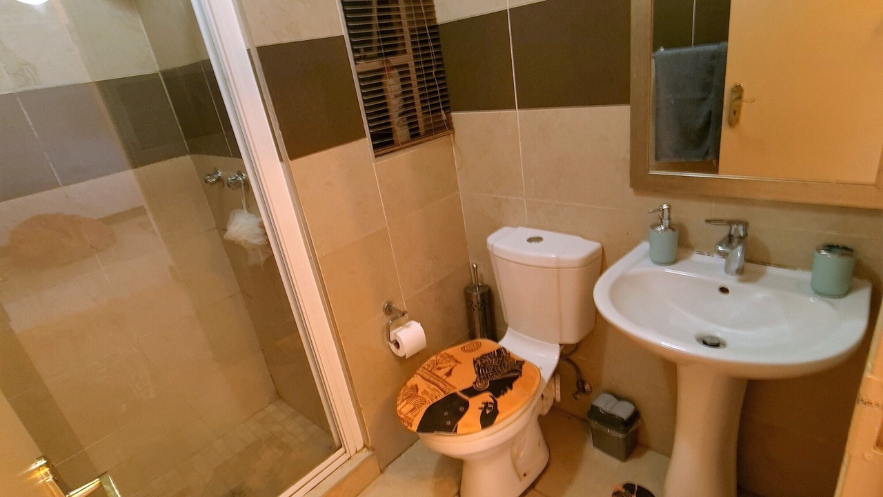Photo of Bathroom in Menlyn