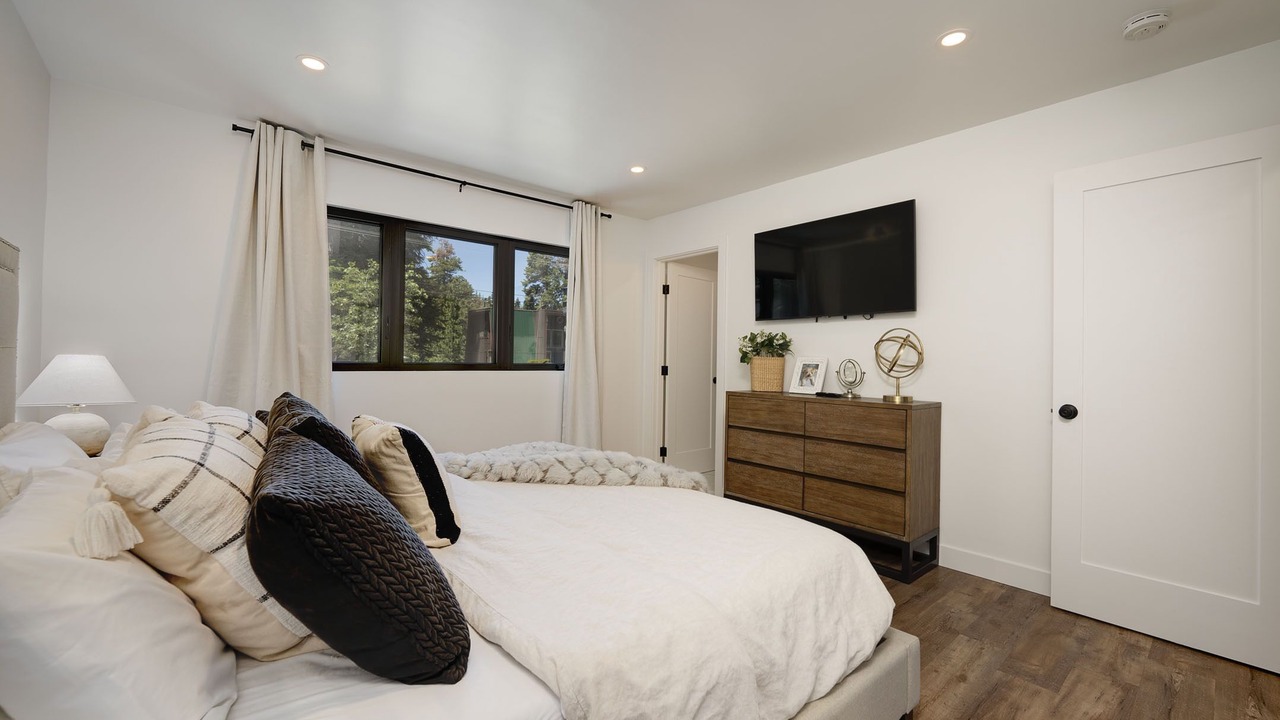 Photo of Bedroom in Comstock Acres
