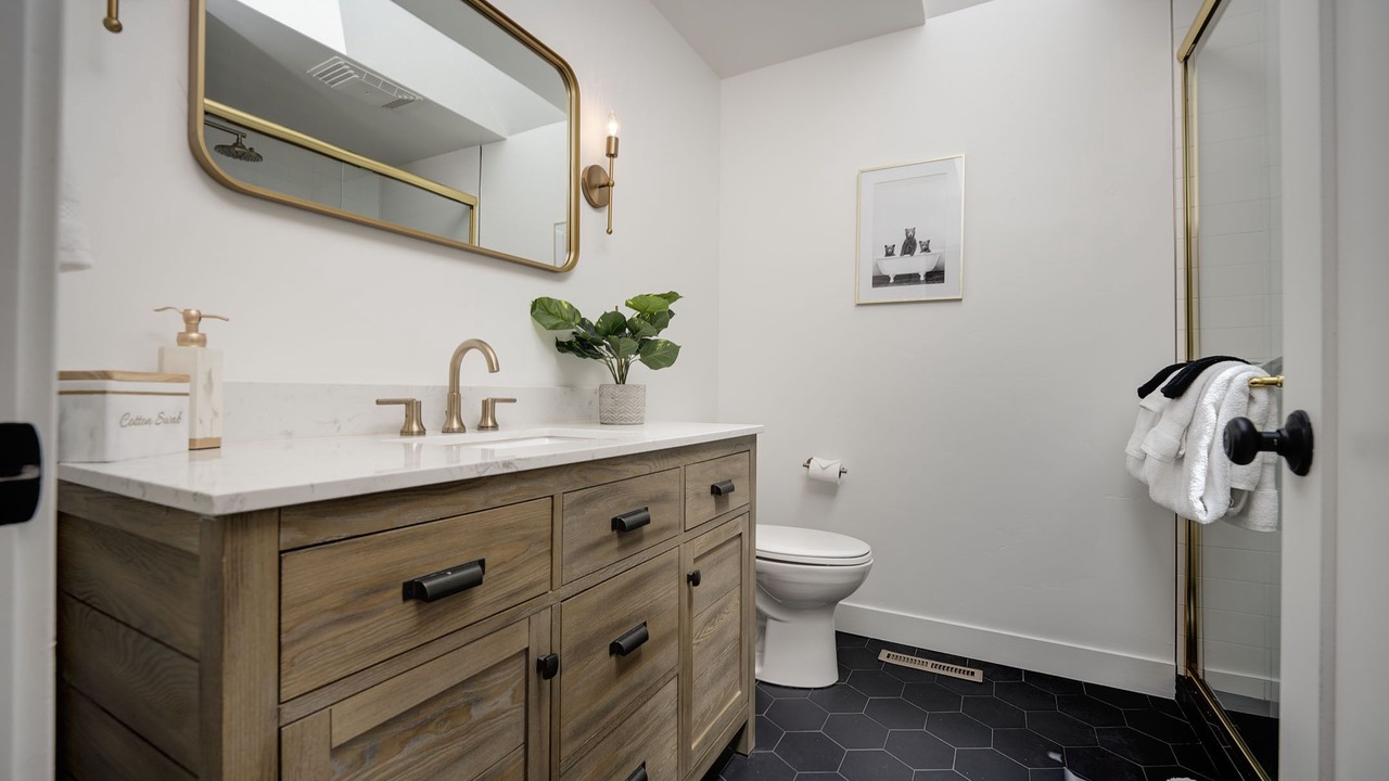 Photo of Bathroom in Comstock Acres
