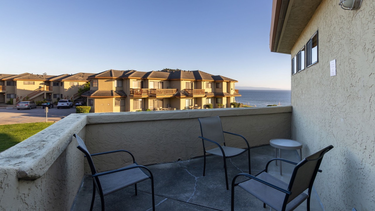 Photo of Patio Balcony in Rio del Mar