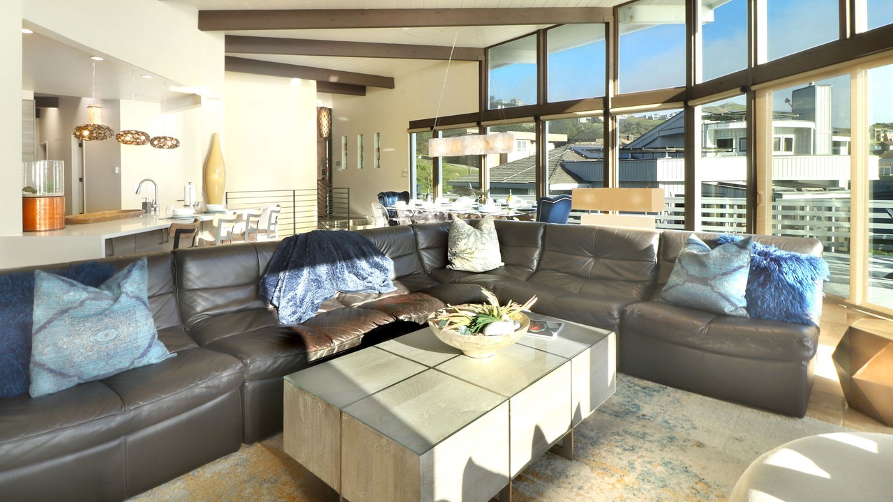 Photo of Livingroom in Dillon Beach