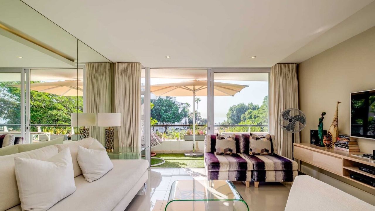 Photo of Livingroom in Mouille Point