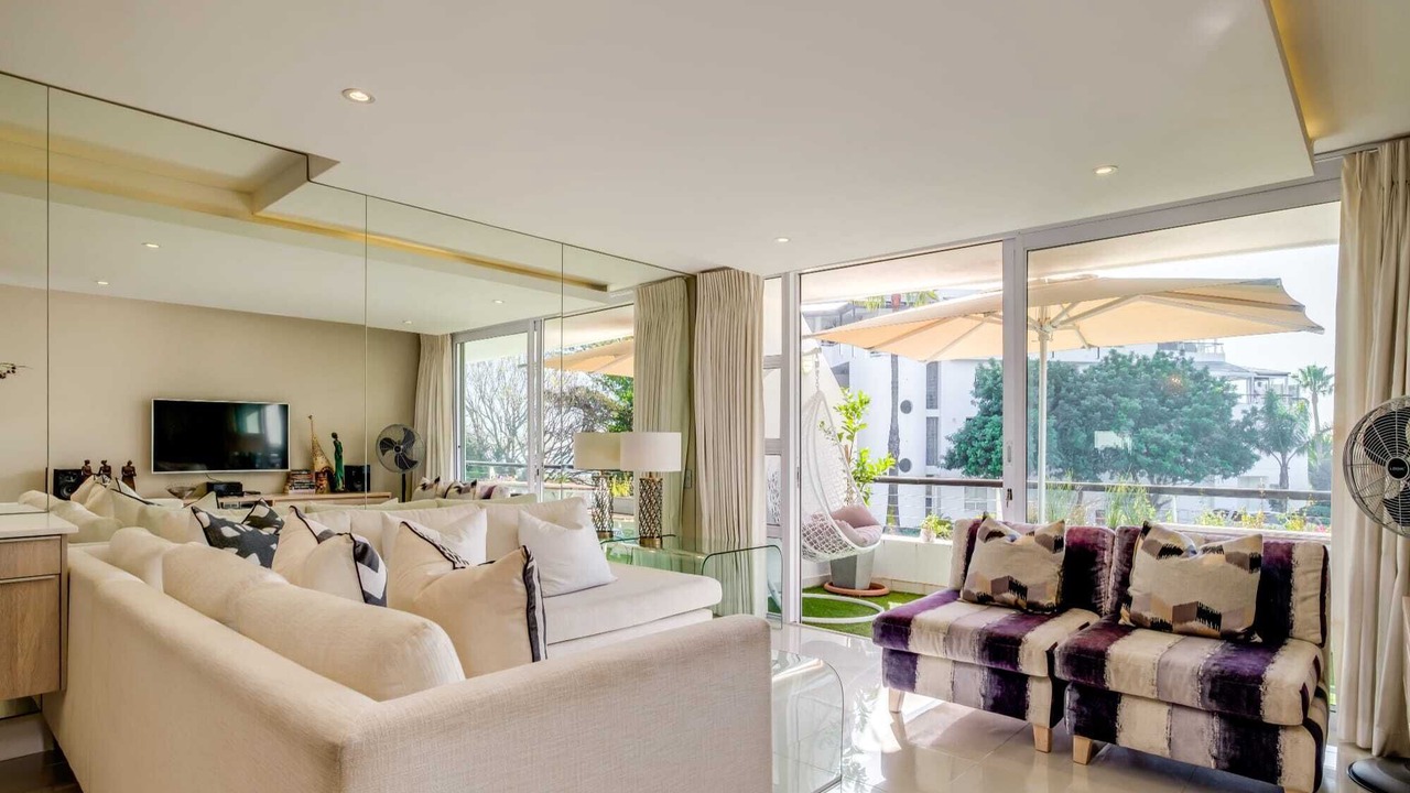 Photo of Livingroom in Mouille Point
