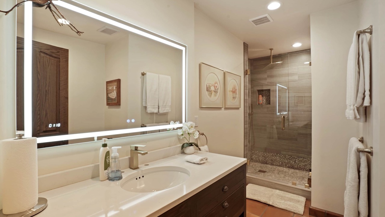Photo of Bathroom in Acampo