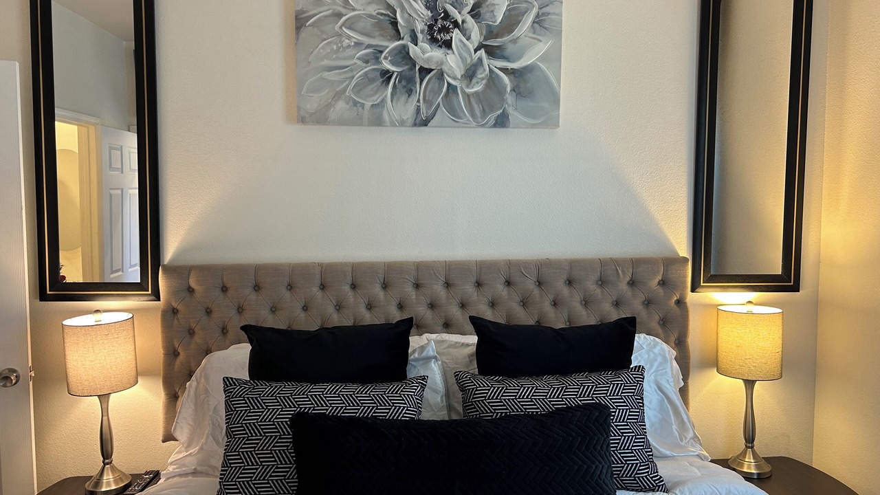 Photo of Bedroom in East Palo Alto