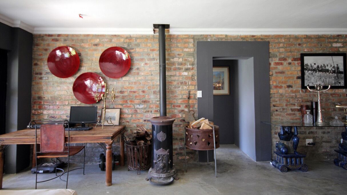 Photo of Livingroom in Stanford