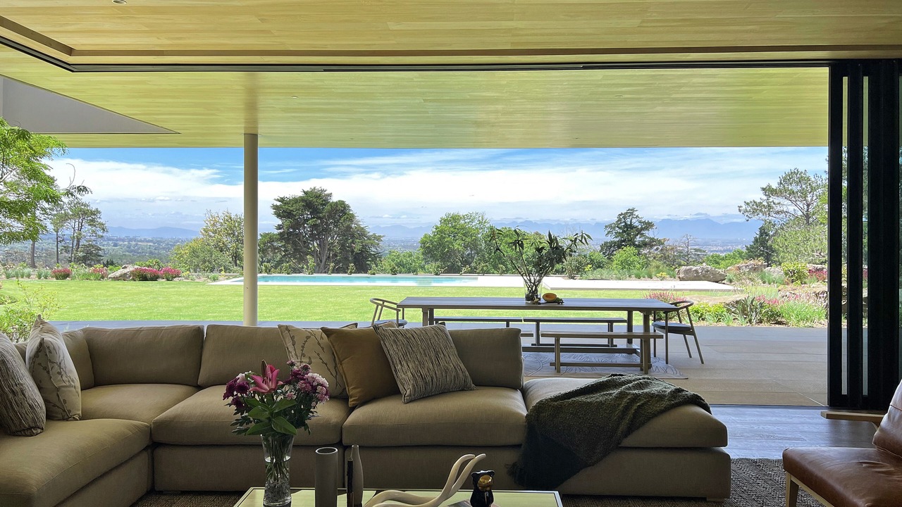Photo of Livingroom in Steenberg Estate